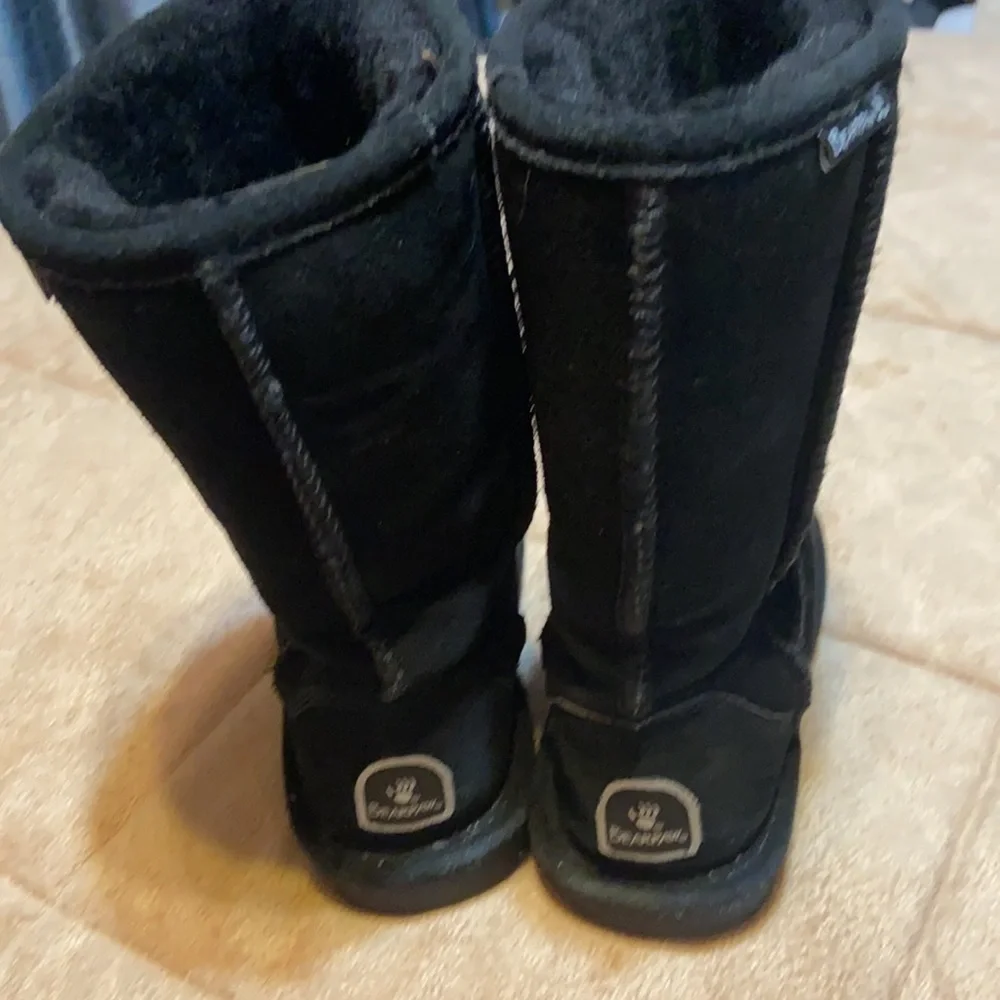 BearPaw black leather boots